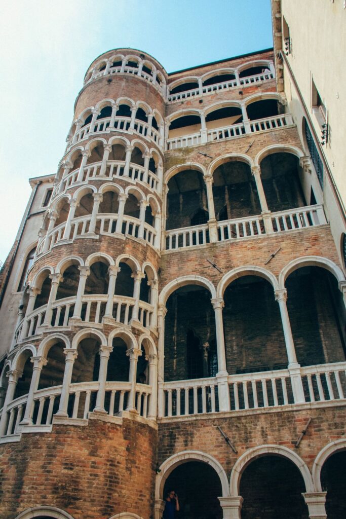 Scala Contarini del Bovolo