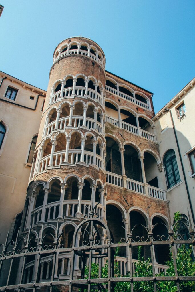 Scala Contarini del Bovolo