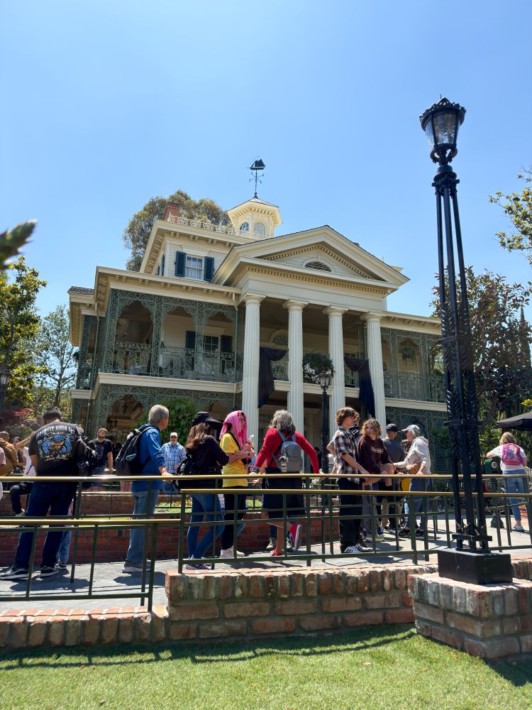 Best Rides at Disneyland